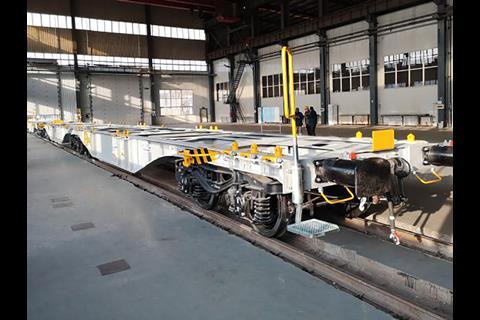 CRRC Shandong has begun supplying 50 container flat wagons to Hupac.